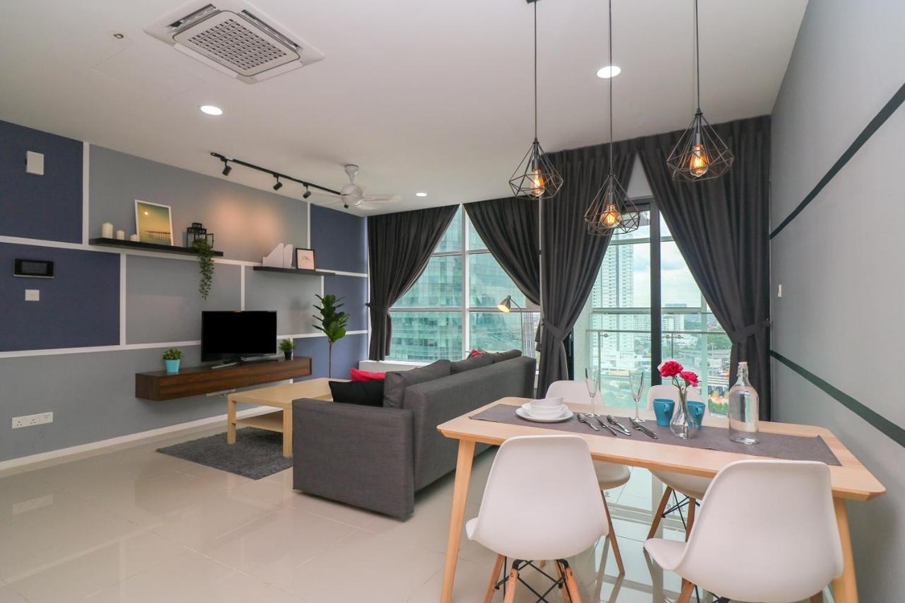 Suasana Residence By Nest Home Johor Bahru Extérieur photo